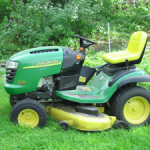 John Deere Lawn Tractor with lawn mower